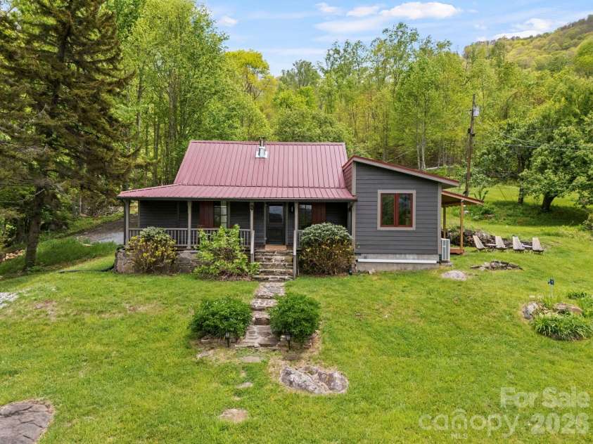1108 Pine Root Branch Road, Bakersville, NC 28705.  MLS# CAR4376501, YatesRealty ID 24263. 