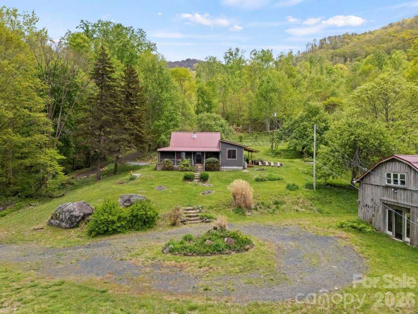 1108 Pine Root Branch Road, Bakersville, NC 28705.  MLS# CAR4376501, YatesRealty ID 24263. 