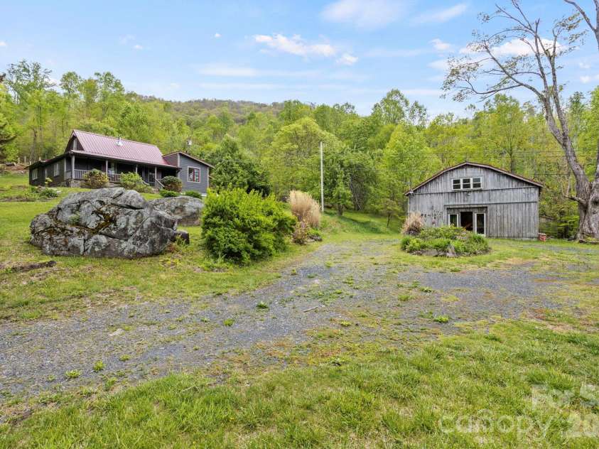 1108 Pine Root Branch Road, Bakersville, NC 28705.  MLS# CAR4376501, YatesRealty ID 24263. 