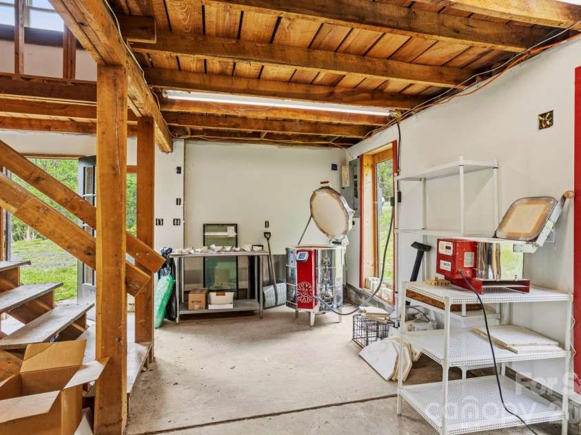 1108 Pine Root Branch Road, Bakersville, NC 28705.  MLS# CAR4376501, YatesRealty ID 24263. 