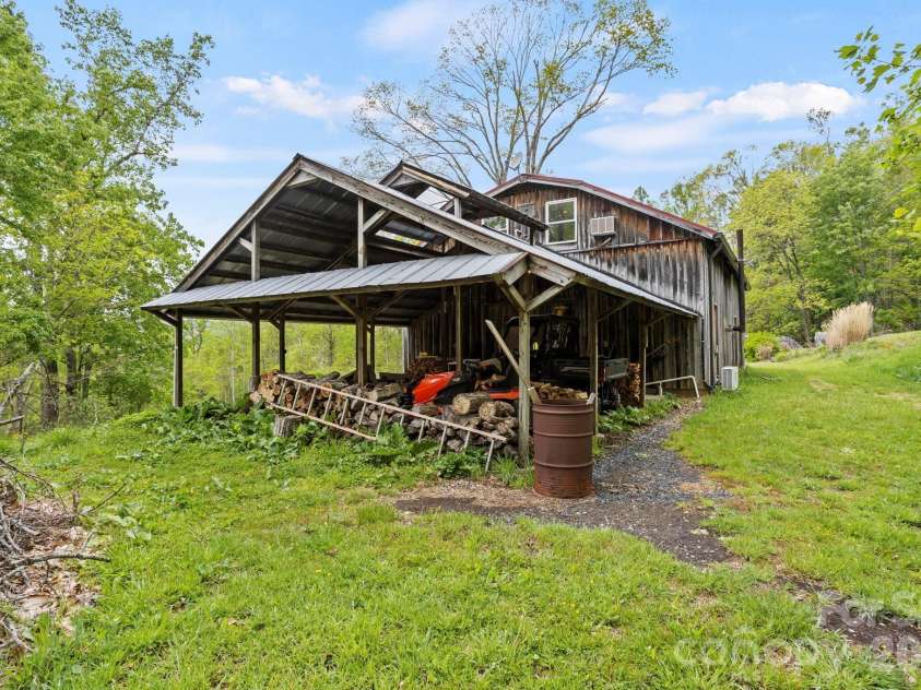 1108 Pine Root Branch Road, Bakersville, NC 28705.  MLS# CAR4376501, YatesRealty ID 24263. 