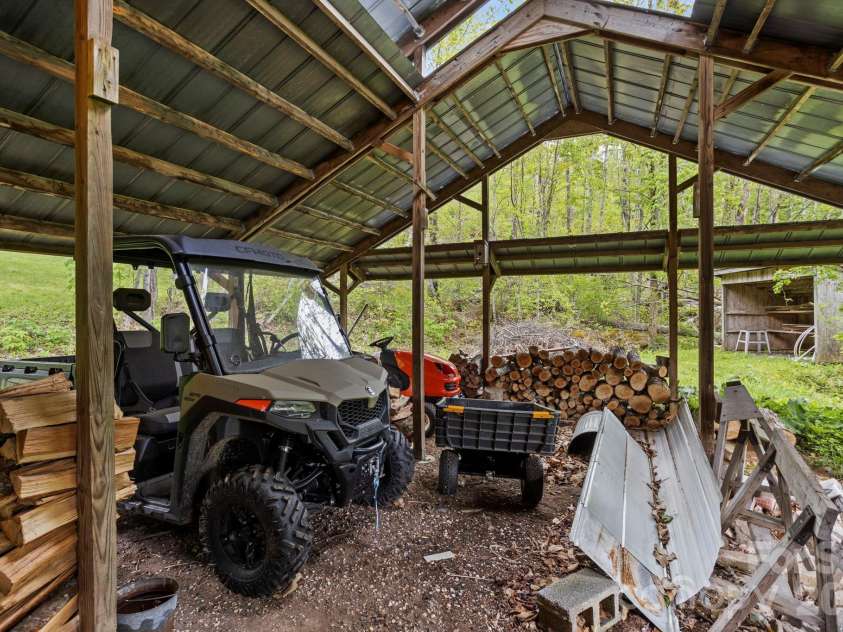 1108 Pine Root Branch Road, Bakersville, NC 28705.  MLS# CAR4376501, YatesRealty ID 24263. 