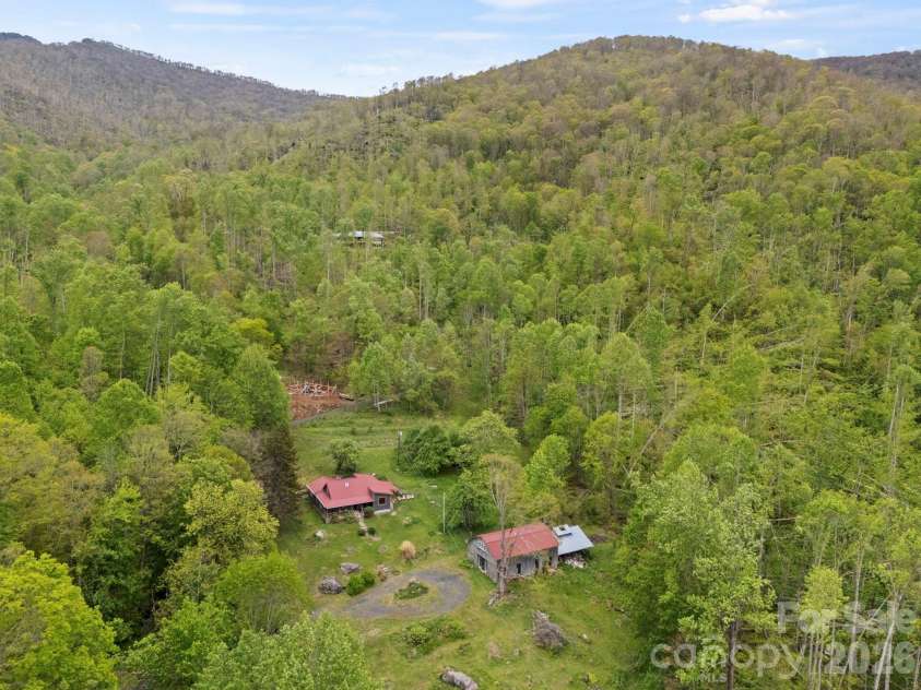 1108 Pine Root Branch Road, Bakersville, NC 28705.  MLS# CAR4376501, YatesRealty ID 24263. 