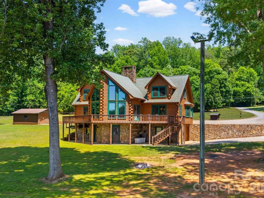 3805 Marwick Road, Charlotte, NC 28278.  MLS# CAR4384313, YatesRealty ID 24264. 