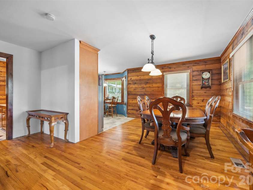 3805 Marwick Road, Charlotte, NC 28278.  MLS# CAR4384313, YatesRealty ID 24264. 
