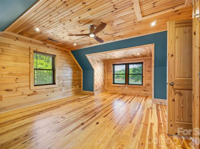3805 Marwick Road, Charlotte, NC 28278.  MLS# CAR4384313, YatesRealty ID 24264. 