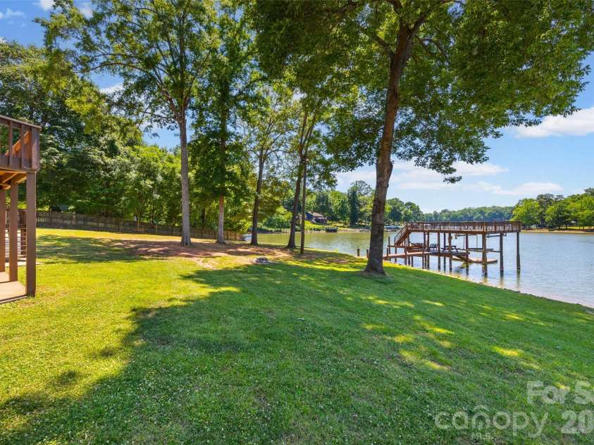 3805 Marwick Road, Charlotte, NC 28278.  MLS# CAR4384313, YatesRealty ID 24264. 