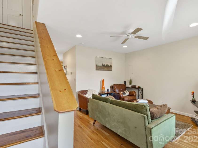 212 & 214 Portmanvilla Road, Black Mountain, NC 28711.  MLS# CAR4278450, YatesRealty ID 24265. 