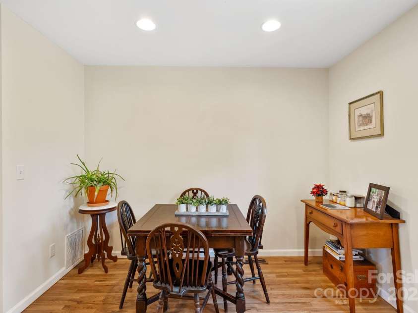 212 & 214 Portmanvilla Road, Black Mountain, NC 28711.  MLS# CAR4278450, YatesRealty ID 24265. 