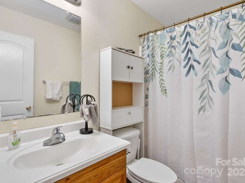 212 & 214 Portmanvilla Road, Black Mountain, NC 28711.  MLS# CAR4278450, YatesRealty ID 24265. 