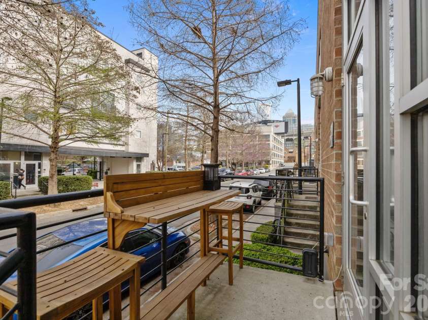 921 Westmere Avenue, Charlotte, NC 28208.  MLS# CAR4357754, YatesRealty ID 24265. 