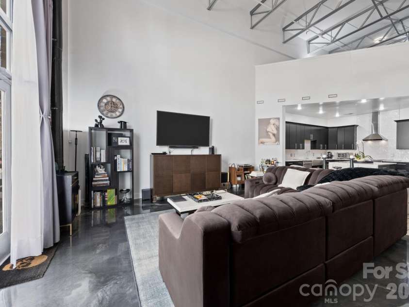921 Westmere Avenue, Charlotte, NC 28208.  MLS# CAR4357754, YatesRealty ID 24265. 