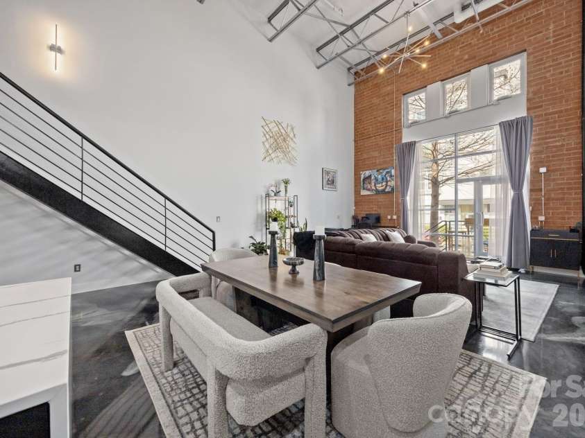 921 Westmere Avenue, Charlotte, NC 28208.  MLS# CAR4357754, YatesRealty ID 24265. 