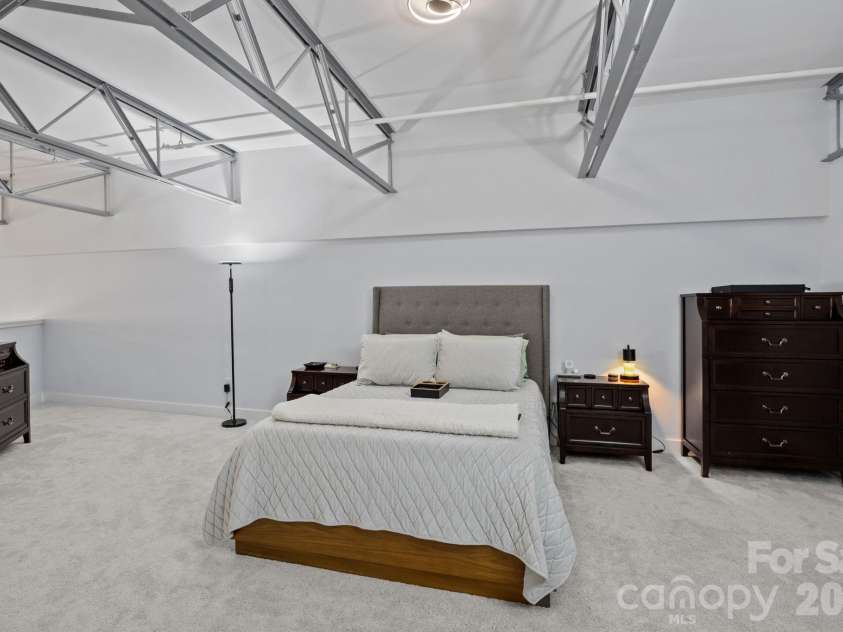 921 Westmere Avenue, Charlotte, NC 28208.  MLS# CAR4357754, YatesRealty ID 24265. 
