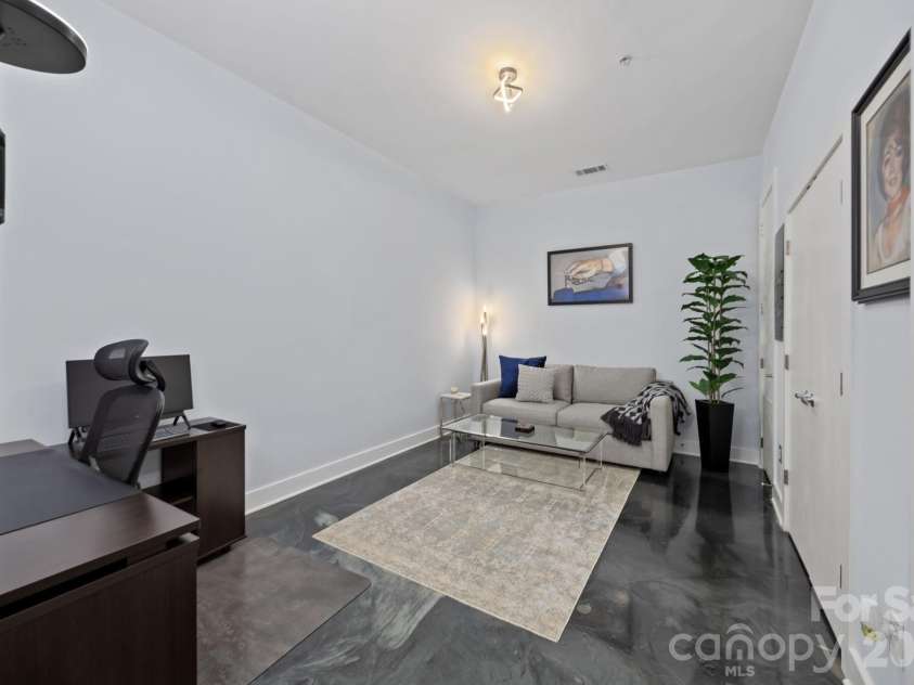 921 Westmere Avenue, Charlotte, NC 28208.  MLS# CAR4357754, YatesRealty ID 24265. 