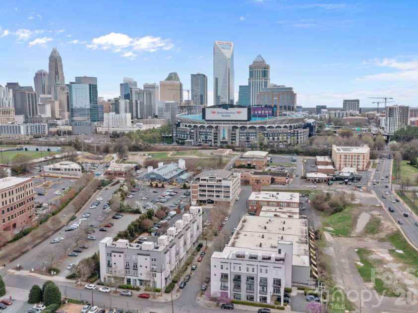 921 Westmere Avenue, Charlotte, NC 28208.  MLS# CAR4357754, YatesRealty ID 24265. 