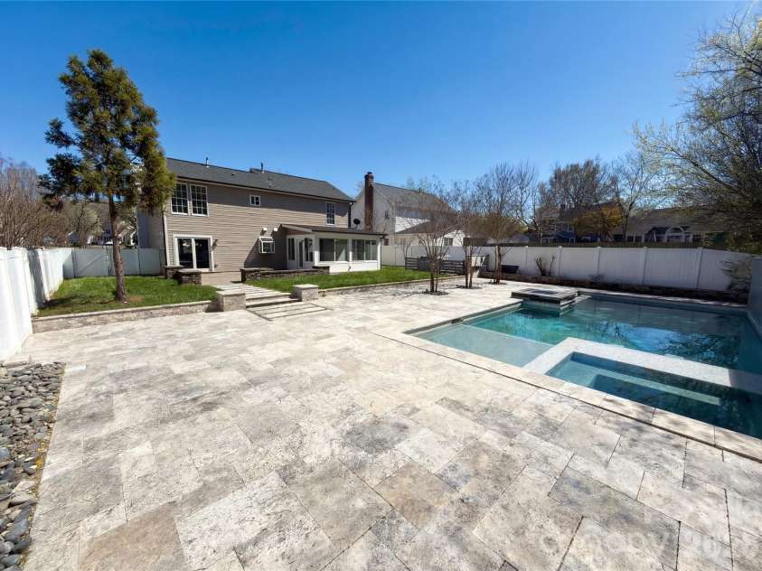 12015 Landen Drive, Charlotte, NC 28277.  MLS# CAR4359436, YatesRealty ID 24266. 