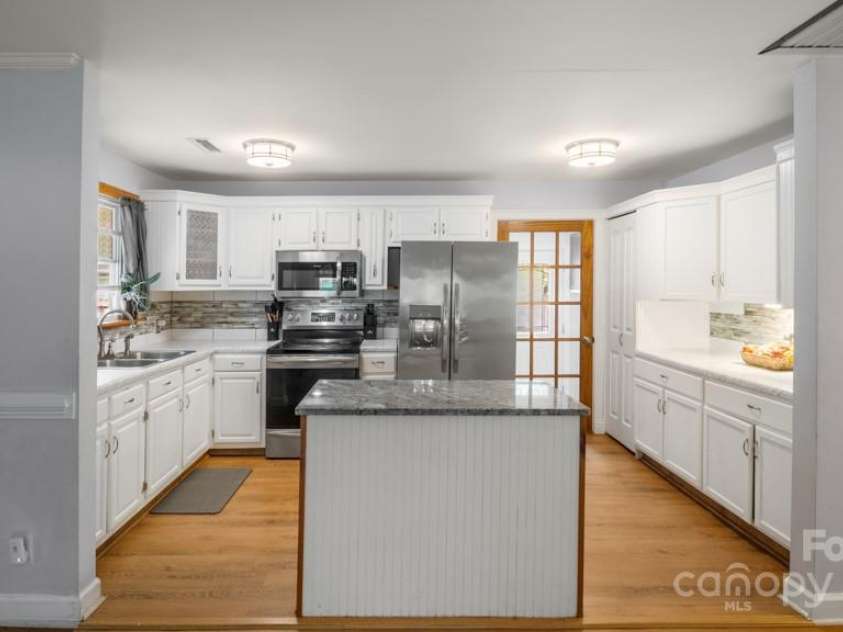 1405 Clegg Street, Greensboro, NC 27407.  MLS# CAR4278781, YatesRealty ID 24268. 