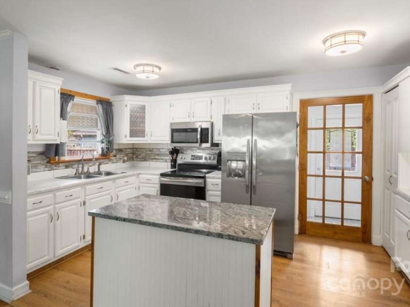 1405 Clegg Street, Greensboro, NC 27407.  MLS# CAR4278781, YatesRealty ID 24268. 