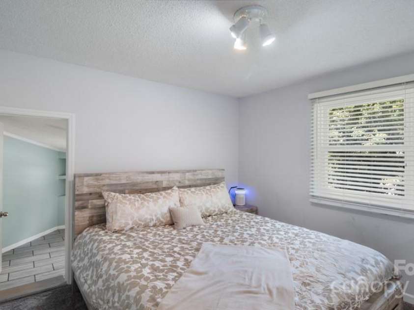 1405 Clegg Street, Greensboro, NC 27407.  MLS# CAR4278781, YatesRealty ID 24268. 