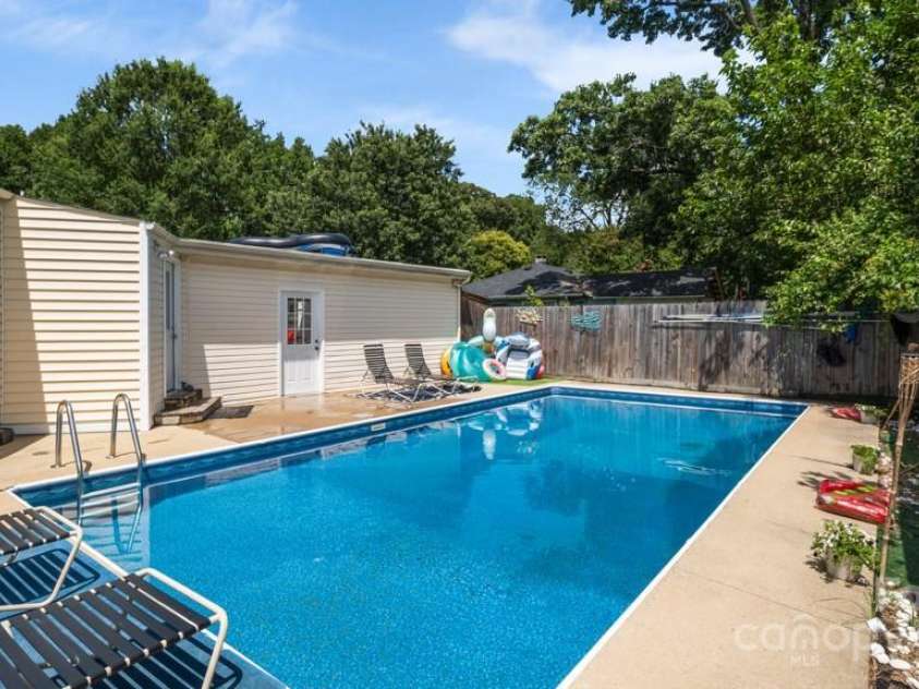 1405 Clegg Street, Greensboro, NC 27407.  MLS# CAR4278781, YatesRealty ID 24268. 