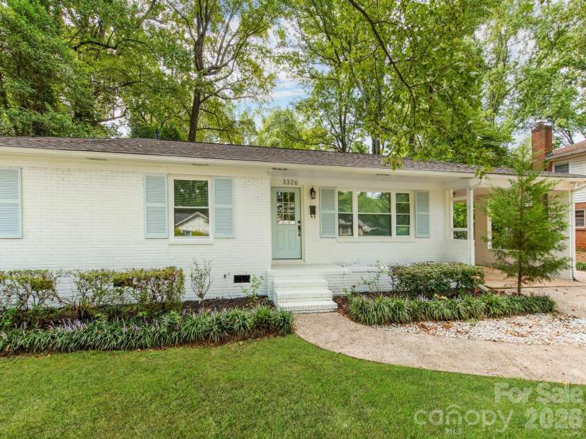 3326 Bonneville Drive, Charlotte, NC 28205.  MLS# CAR4418500, YatesRealty ID 24268. 