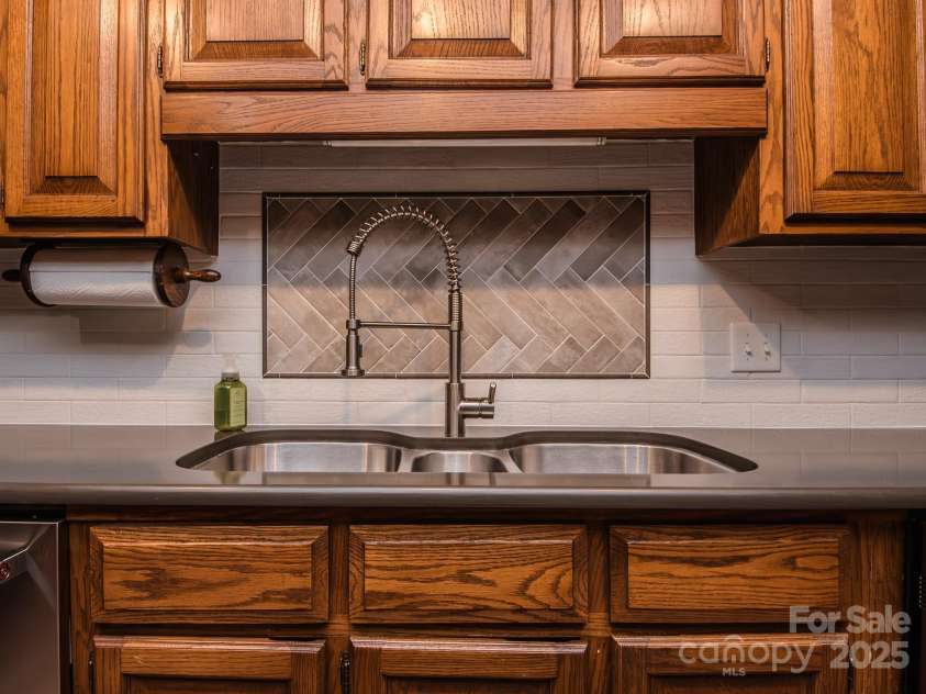 3700 Gainesway Court, Concord, NC 28027.  MLS# CAR4255330, YatesRealty ID 2427. 