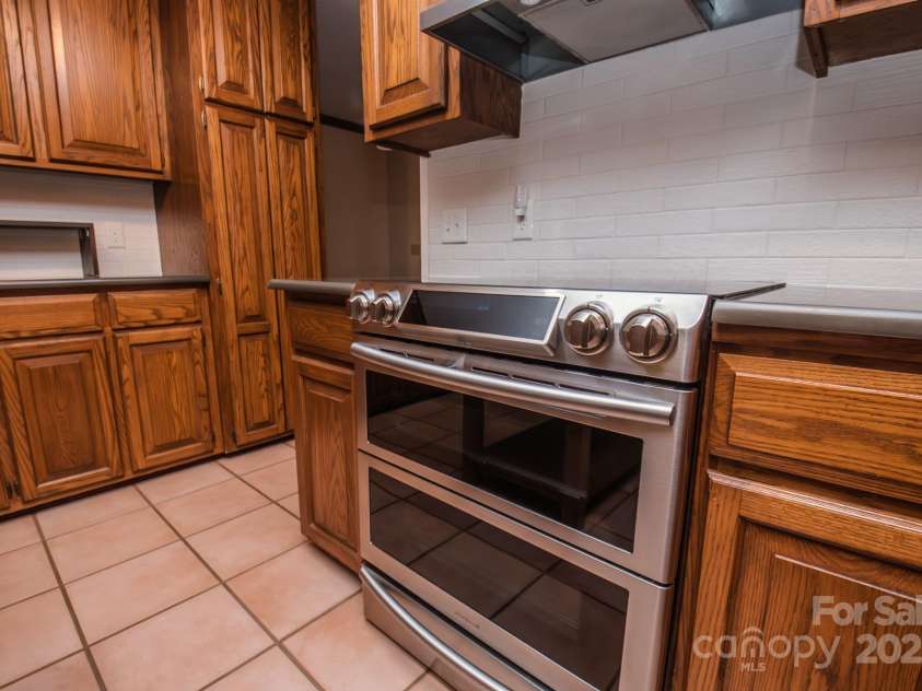 3700 Gainesway Court, Concord, NC 28027.  MLS# CAR4255330, YatesRealty ID 2427. 