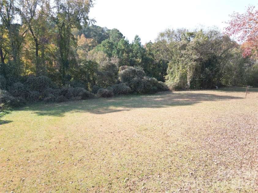 110 Sinclair Lane, Wadesboro, NC 28170.  MLS# CAR4351267, YatesRealty ID 24270. 