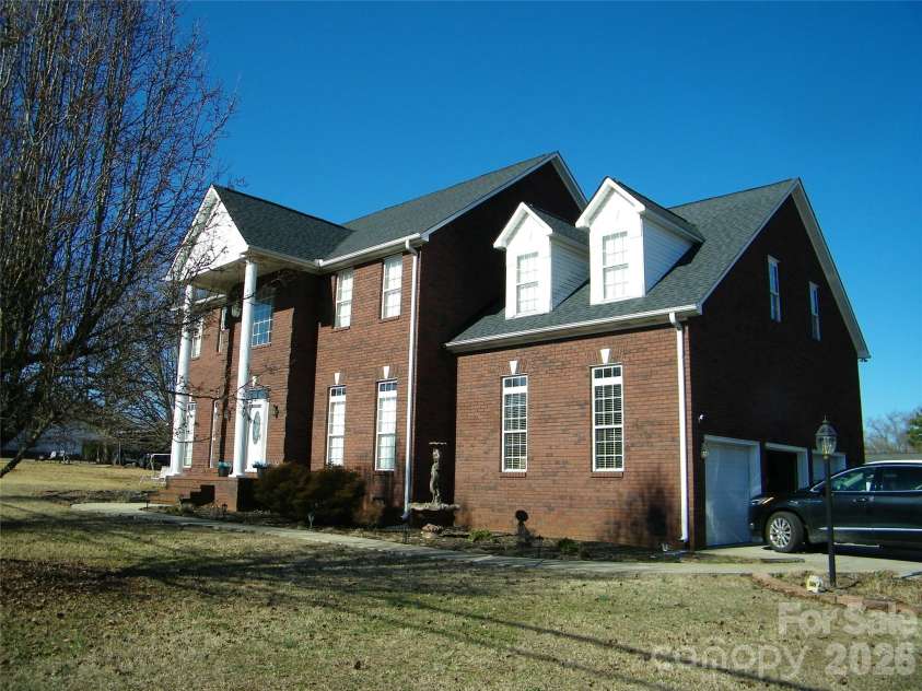 509 Main Street, Rockwell, NC 28138.  MLS# CAR4335018, YatesRealty ID 24270. 