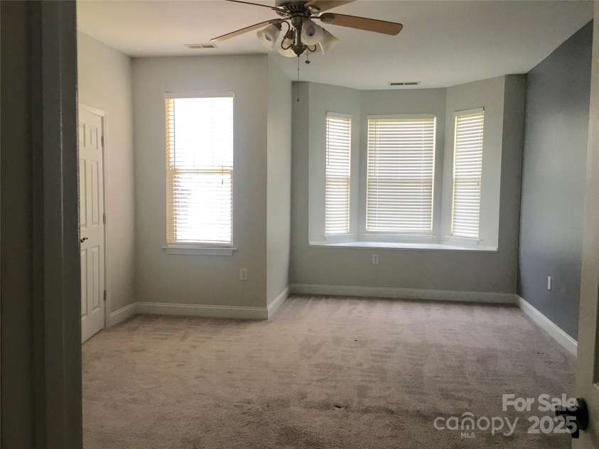14231 Richmond Park Avenue, Charlotte, NC 28277.  MLS# CAR4278840, YatesRealty ID 24271. 