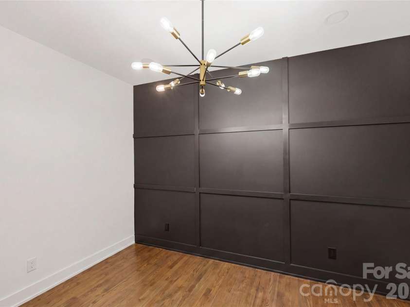 1109 Leigh Avenue, Charlotte, NC 28205.  MLS# CAR4430239, YatesRealty ID 24272. 
