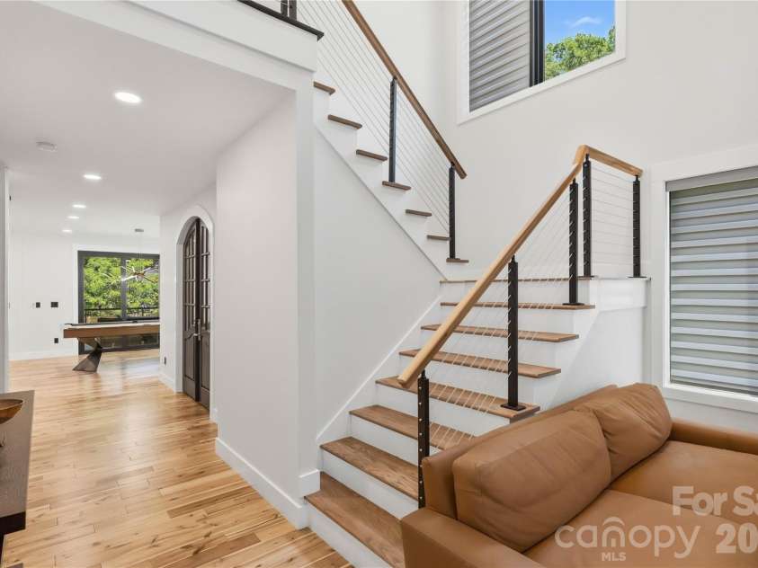 1109 Leigh Avenue, Charlotte, NC 28205.  MLS# CAR4430239, YatesRealty ID 24272. 