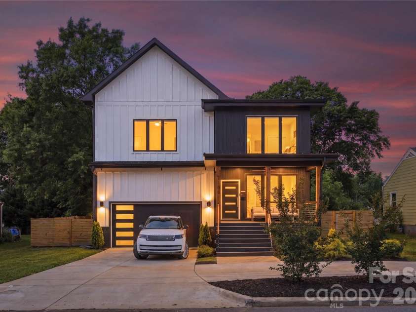 1109 Leigh Avenue, Charlotte, NC 28205.  MLS# CAR4430239, YatesRealty ID 24272. Nearly New Construction Modern Home Loaded with Upgrades