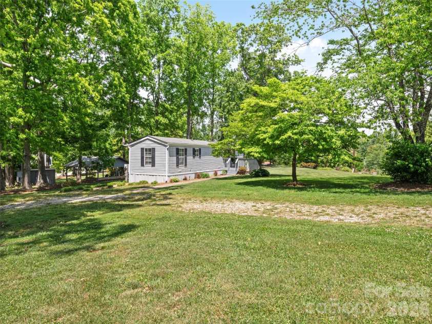 27 Presbyterian Church Road, Mills River, NC 28759.  MLS# CAR4379738, YatesRealty ID 24273. 