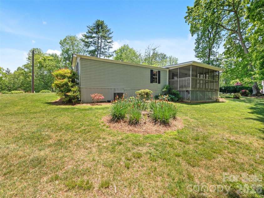 27 Presbyterian Church Road, Mills River, NC 28759.  MLS# CAR4379738, YatesRealty ID 24273. 