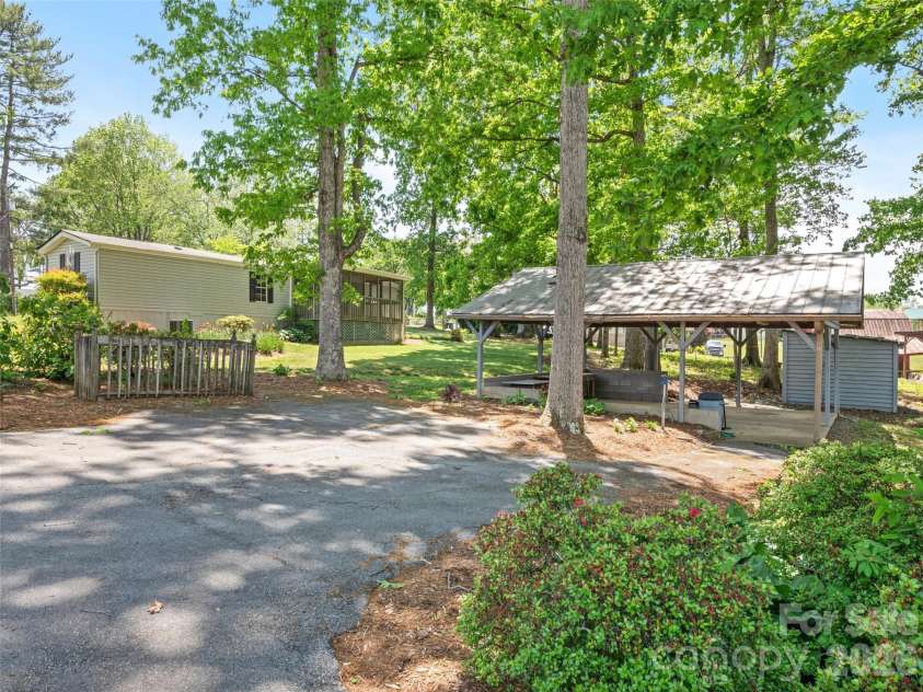 27 Presbyterian Church Road, Mills River, NC 28759.  MLS# CAR4379738, YatesRealty ID 24273. 