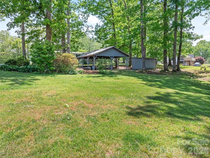 27 Presbyterian Church Road, Mills River, NC 28759.  MLS# CAR4379738, YatesRealty ID 24273. 