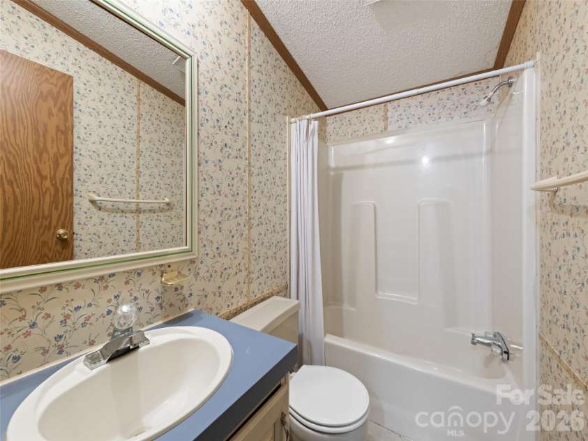 27 Presbyterian Church Road, Mills River, NC 28759.  MLS# CAR4379738, YatesRealty ID 24273. 