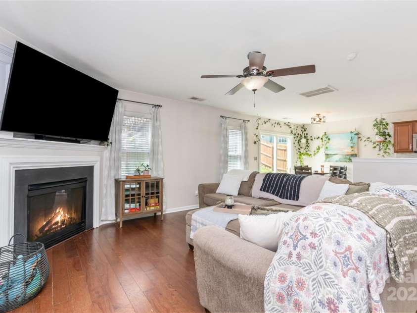 2636 Forest Grove Court, Charlotte, NC 28269.  MLS# CAR4262762, YatesRealty ID 24274. 