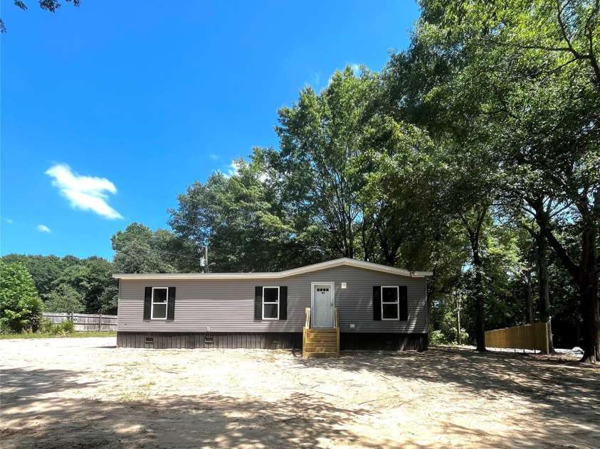 143 Duncan Road, Pageland, SC 29728.  MLS# CAR4371267, YatesRealty ID 24276. 