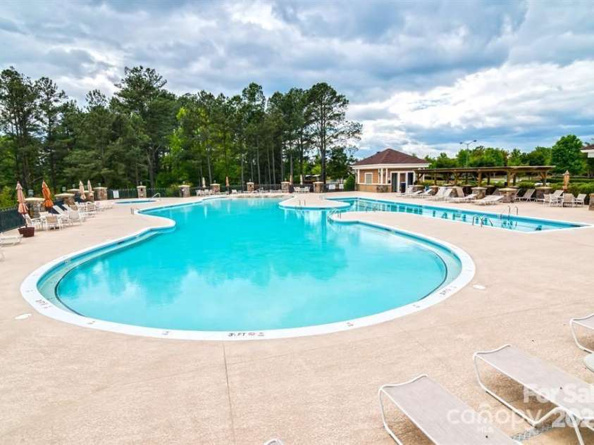 6044 Great Basin Lane, Fort Mill, SC 29707.  MLS# CAR4224927, YatesRealty ID 24277. 