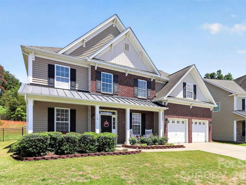 719 Fresia Drive, Tega Cay, SC 29708.  MLS# CAR4380255, YatesRealty ID 24277. 