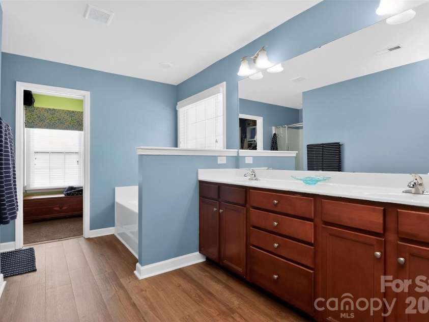 719 Fresia Drive, Tega Cay, SC 29708.  MLS# CAR4380255, YatesRealty ID 24277. 