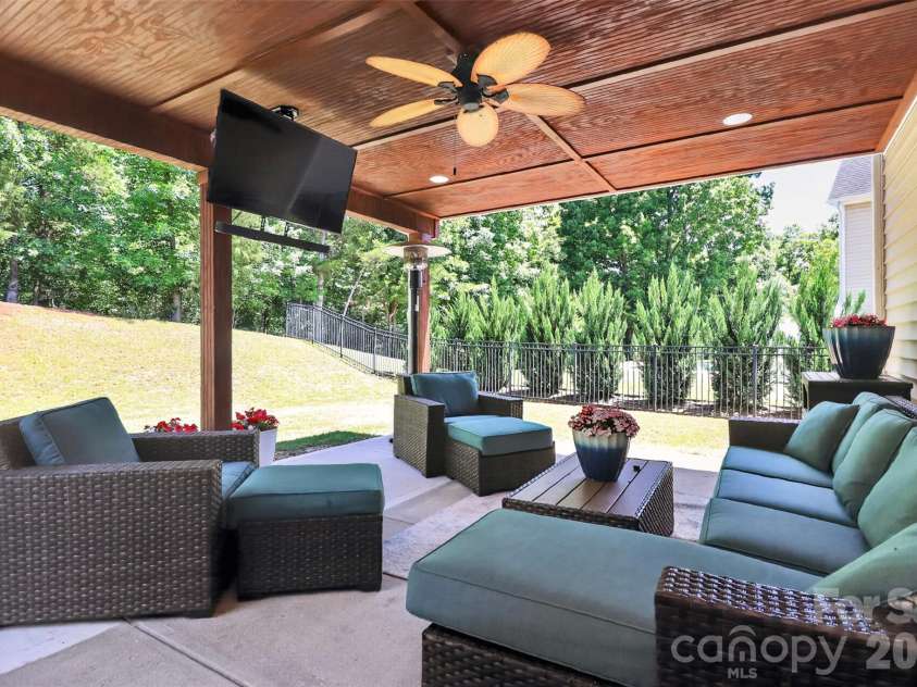 719 Fresia Drive, Tega Cay, SC 29708.  MLS# CAR4380255, YatesRealty ID 24277. 