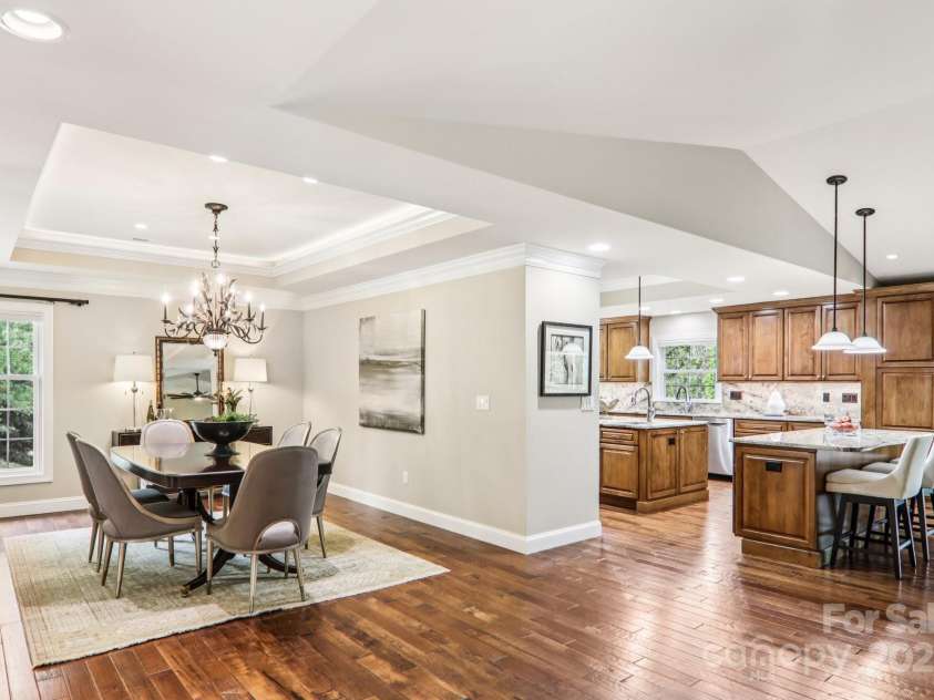 119 Hawthorn Drive, Hendersonville, NC 28791.  MLS# CAR4260903, YatesRealty ID 24278. Dining Room/kitchen