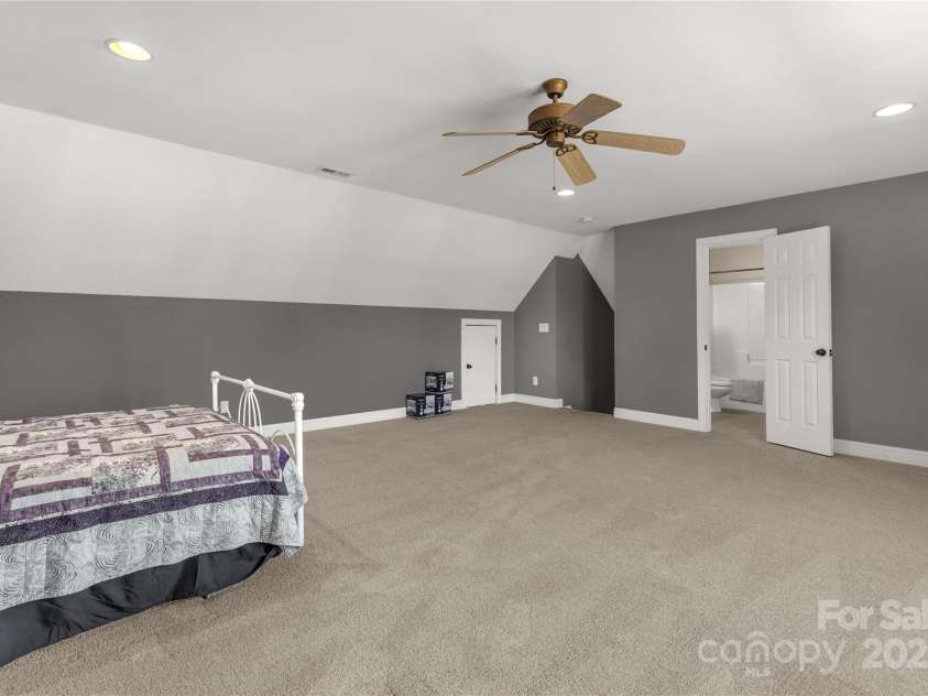 2050 Sunswept Lane, York, SC 29745.  MLS# CAR4228977, YatesRealty ID 24279. 