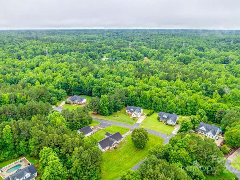 2050 Sunswept Lane, York, SC 29745.  MLS# CAR4228977, YatesRealty ID 24279. 