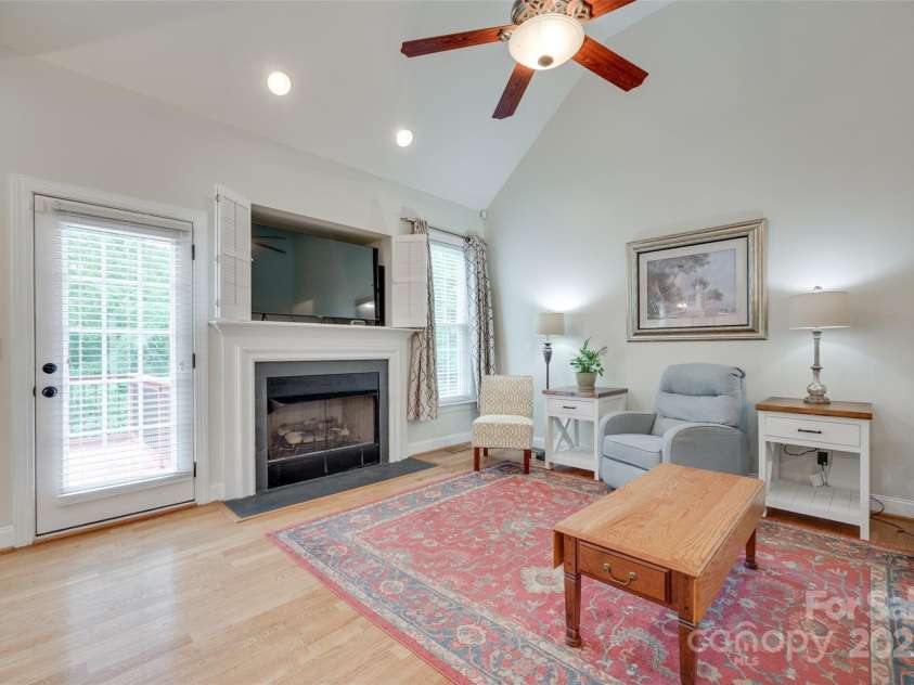 2050 Sunswept Lane, York, SC 29745.  MLS# CAR4228977, YatesRealty ID 24279. 