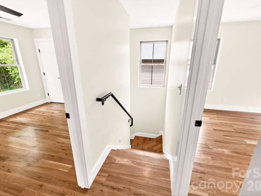 76 Jonestown Road, Asheville, NC 28804.  MLS# CAR4381516, YatesRealty ID 24279. 